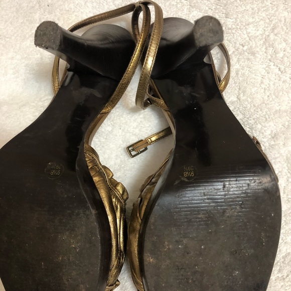 Gold sandals with ankle straps - Picture 5 of 5